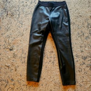 Gap faux leather leggings traditional stretch fabric in back